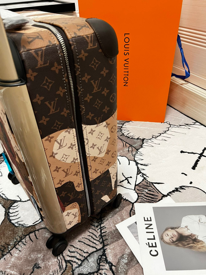 Louis Vuitton HORIZON Leather Printed Luggage #nigo21865