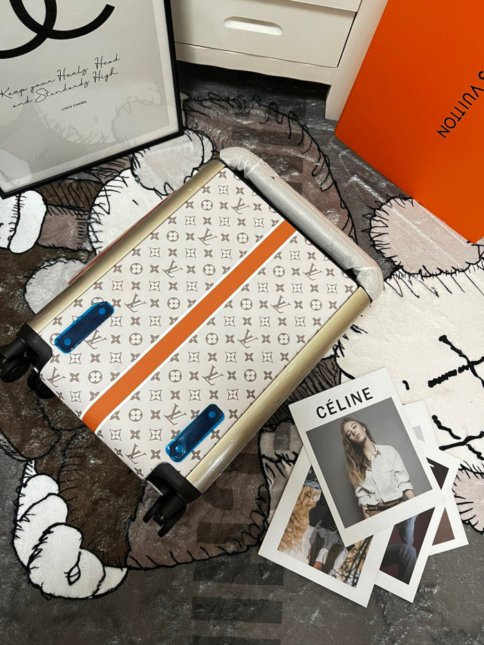 Louis Vuitton HORIZON Leather Printed Luggage #nigo21865