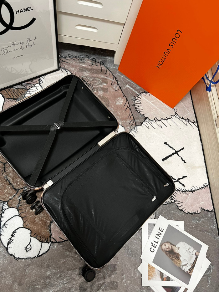 Louis Vuitton HORIZON Leather Printed Luggage #nigo21865