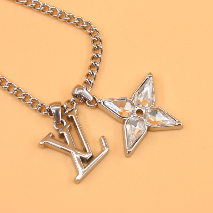 Louis Vuitton Flower Cut Bright Diamond Chain Necklace #nigo96322