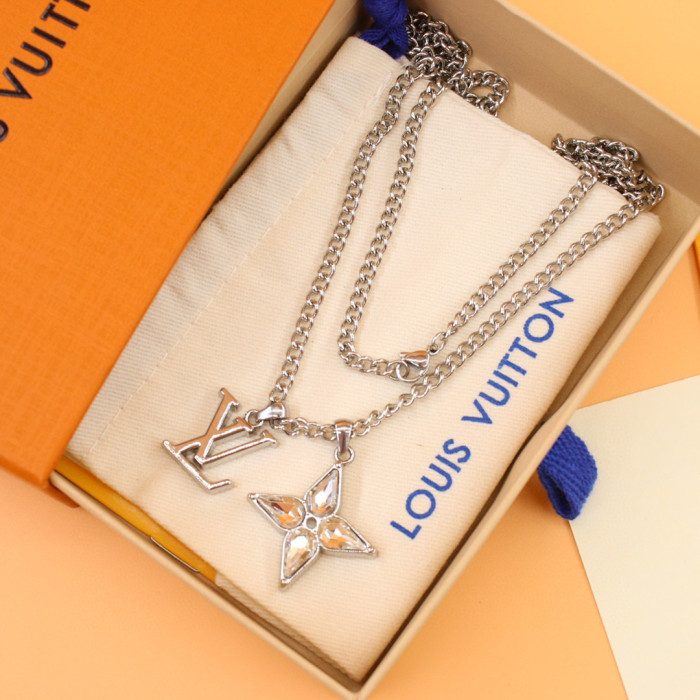 Louis Vuitton Flower Cut Bright Diamond Chain Necklace #nigo96322