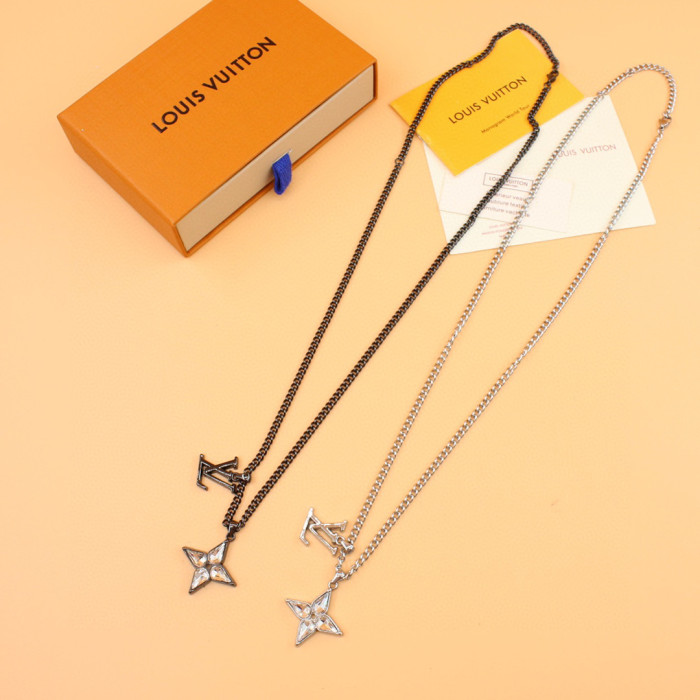 Louis Vuitton Flower Cut Bright Diamond Chain Necklace #nigo96322