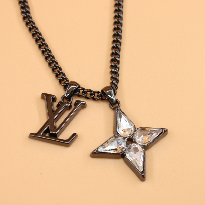 Louis Vuitton Flower Cut Bright Diamond Chain Necklace #nigo96322