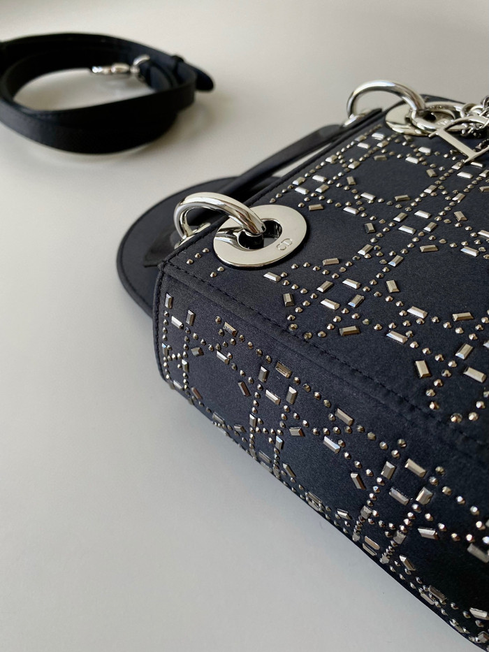 DIOR Beaded Handbag Bag Bags #nigo52425
