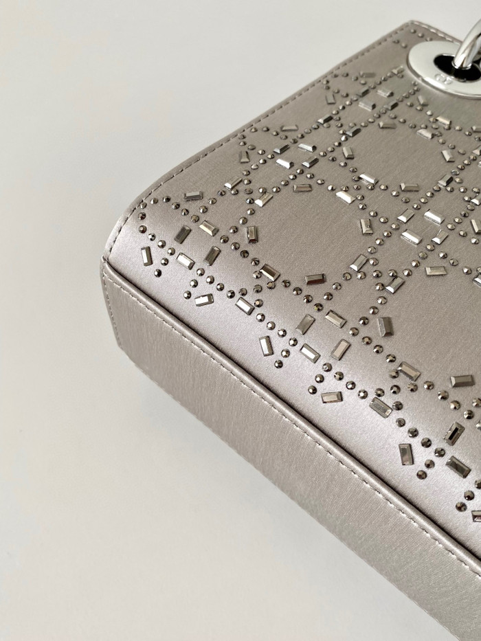 DIOR Beaded Handbag Bag Bags #nigo52425