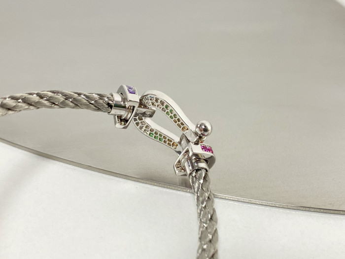 Fred Horseshoe Buckle Bracelet Jewelery #nigo96537
