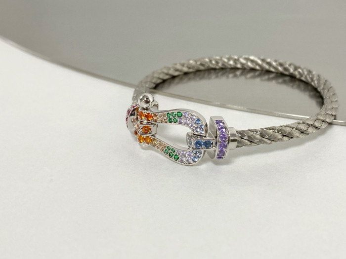 Fred Horseshoe Buckle Bracelet Jewelery #nigo96537