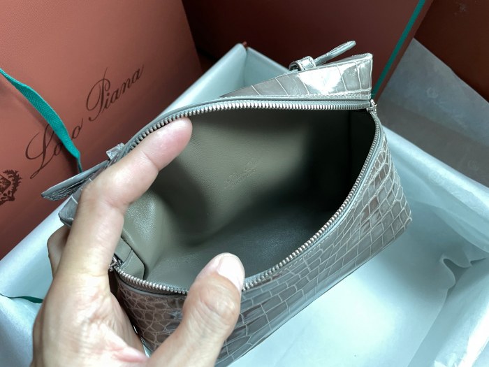 Loro Piana Extra Pocket L19 Leather Clutch Bag #nigo5996