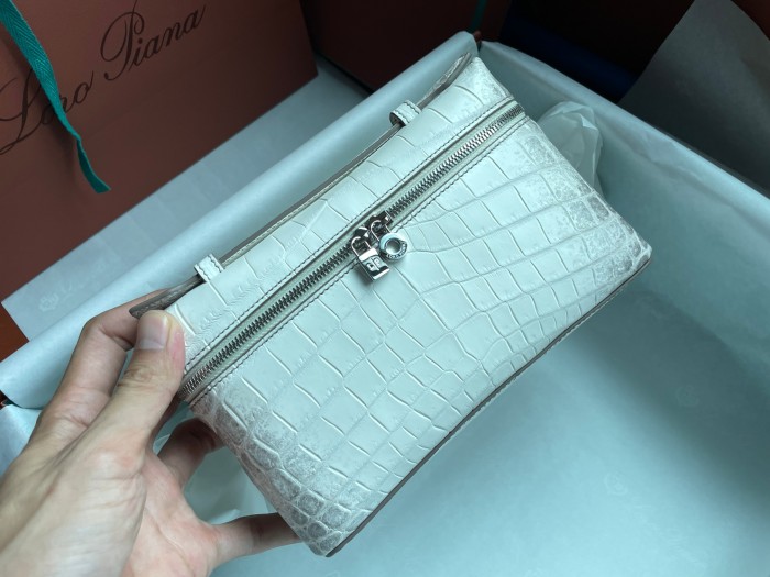 Loro Piana Extra Pocket L19 Leather Clutch Bag #nigo5996