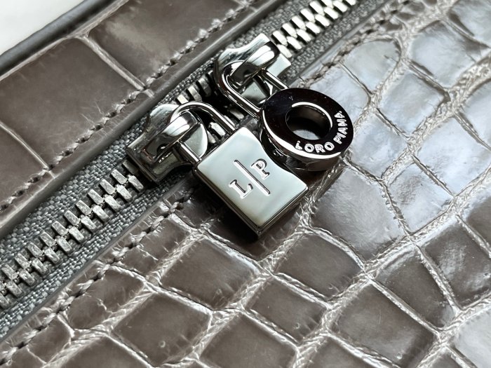 Loro Piana Extra Pocket L19 Leather Clutch Bag #nigo5996