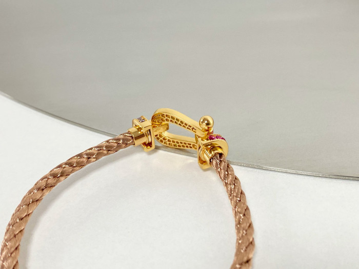 Fred Horseshoe Buckle Bracelet Jewelery #nigo96537