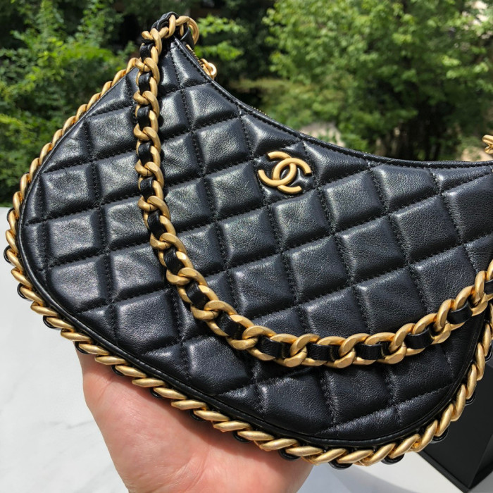 Chanel Black Leather Chain Diagonal Bag #nigo21913