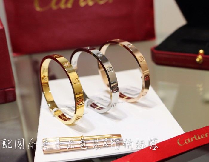 Cartier Encircling Screw Logo Bracelet Plated 18K Gold Accessories Jewelry #nigo82316