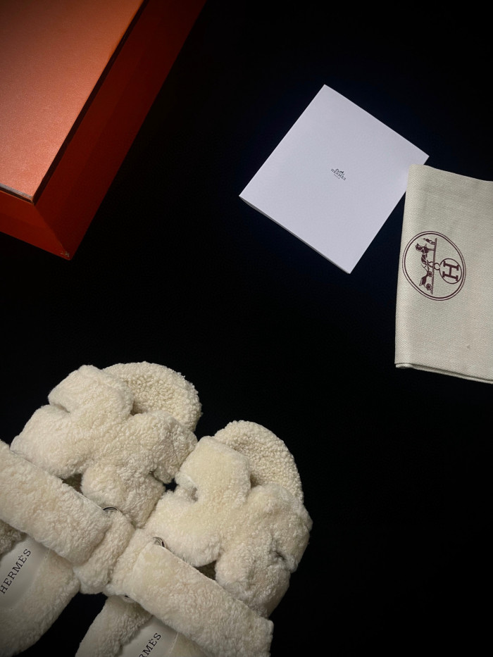 Hermes Plush Flat Bottomed Slippers #nigo21487