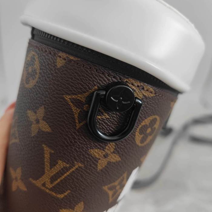 LOUIS VUITTON Full printed Nigo design cup shaped shoulder bag（44）