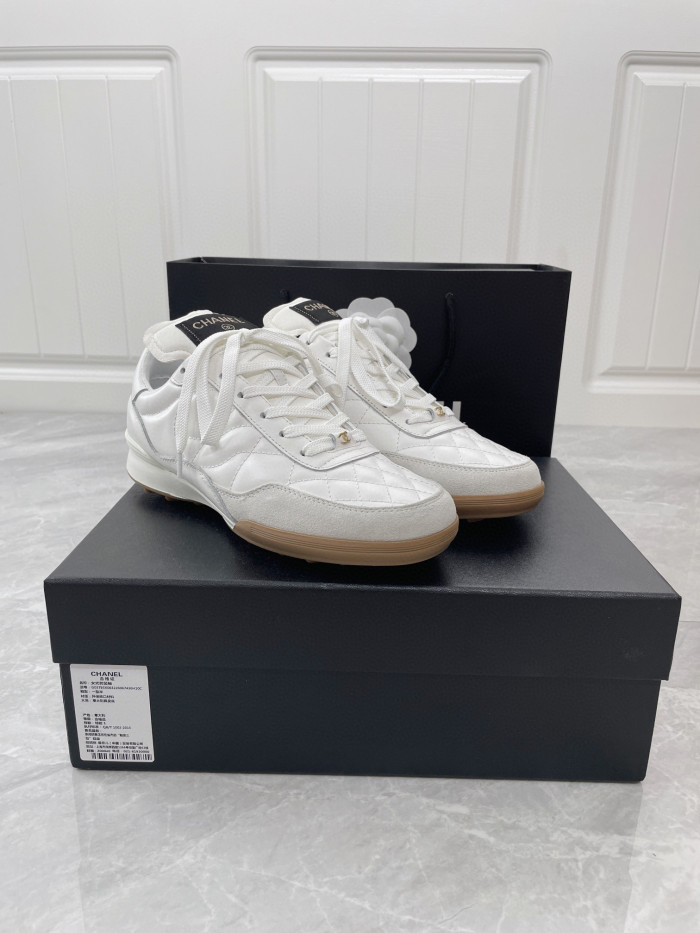 Chanel Women's Low Top Leather Sneakers Shoes #nigo96619
