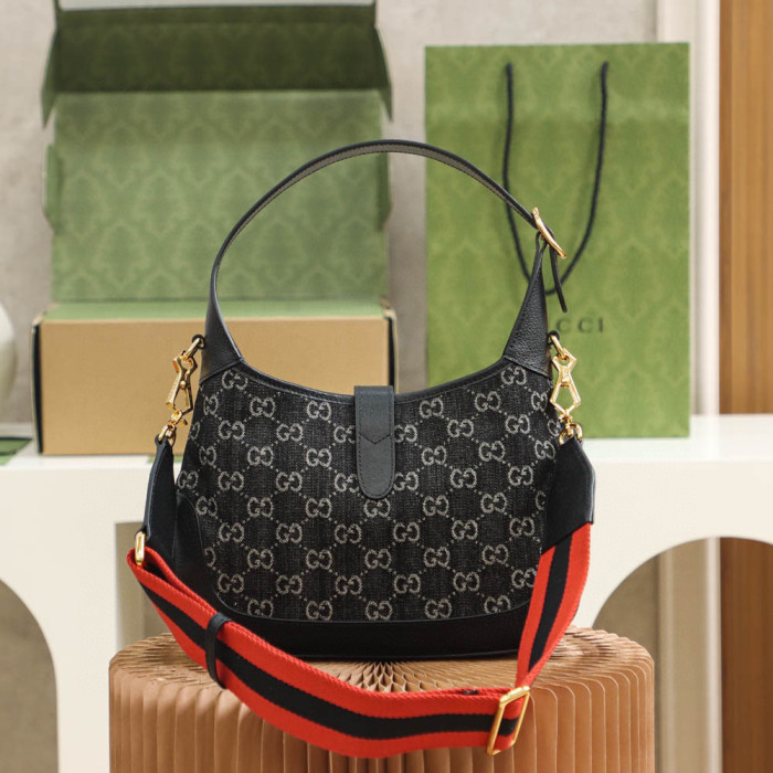 Gucci Leather Carrying Large Capacity Underarm Bag #nigo21962