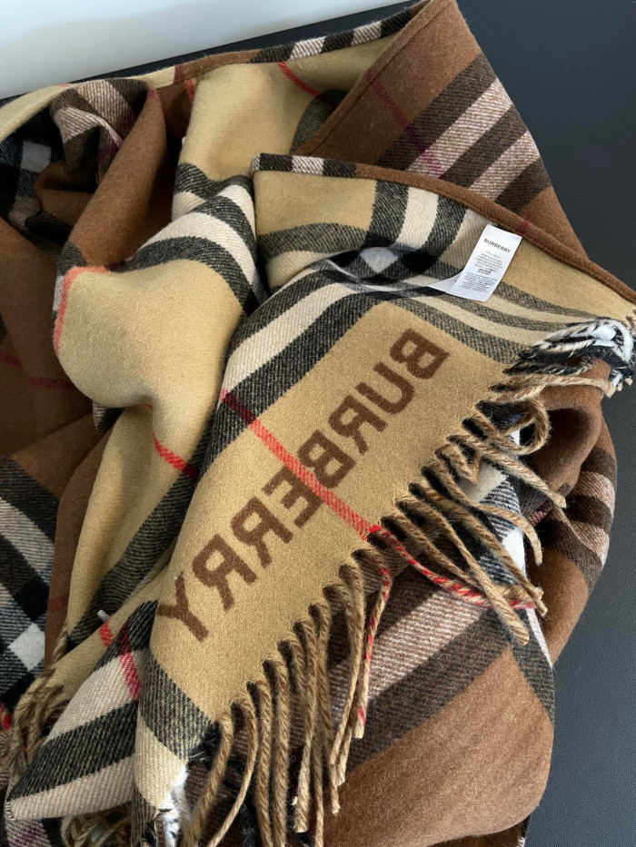 Burberry Plaid Wool Shawl Scarf #nigo96623