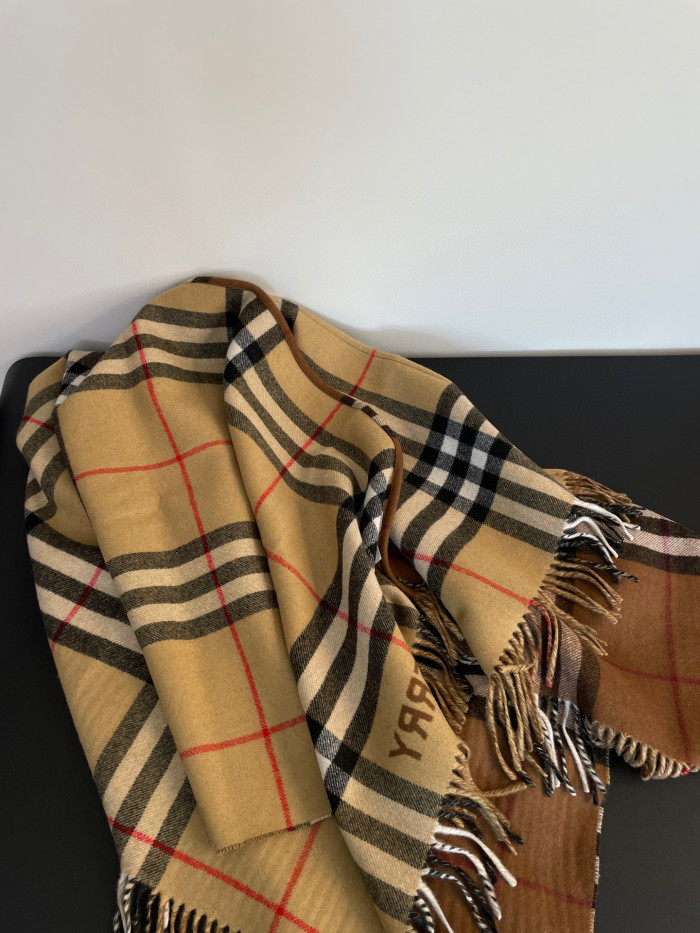Burberry Plaid Wool Shawl Scarf #nigo96623