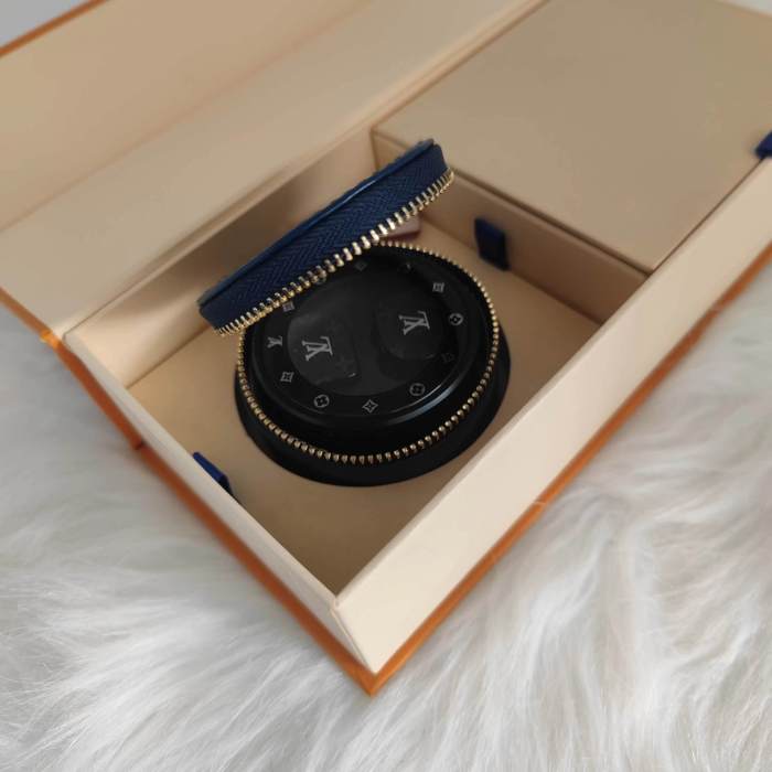 LOUIS VUITTON Electronic Bluetooth earphones（45）