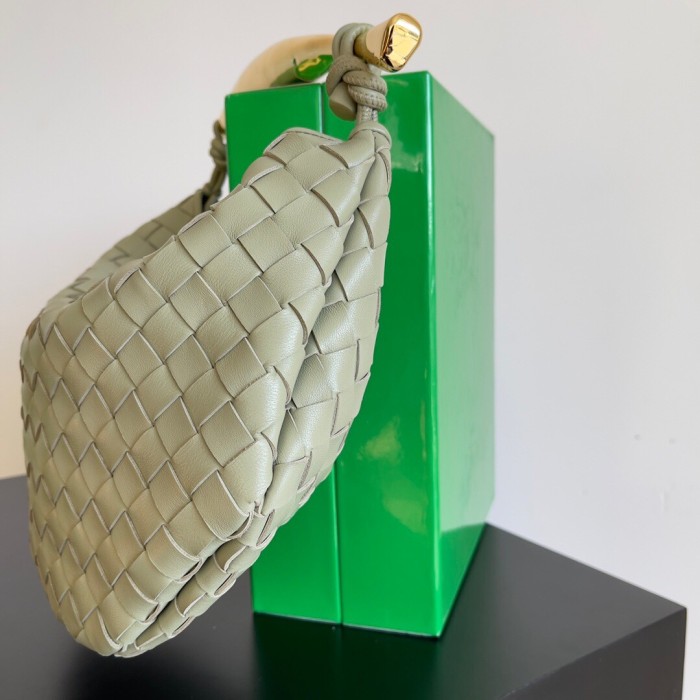 Bottega Veneta Leather Woven Hand Bag #nigo21992