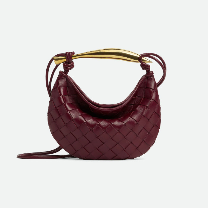 Bottega Veneta Leather Woven Hand Bag #nigo21992