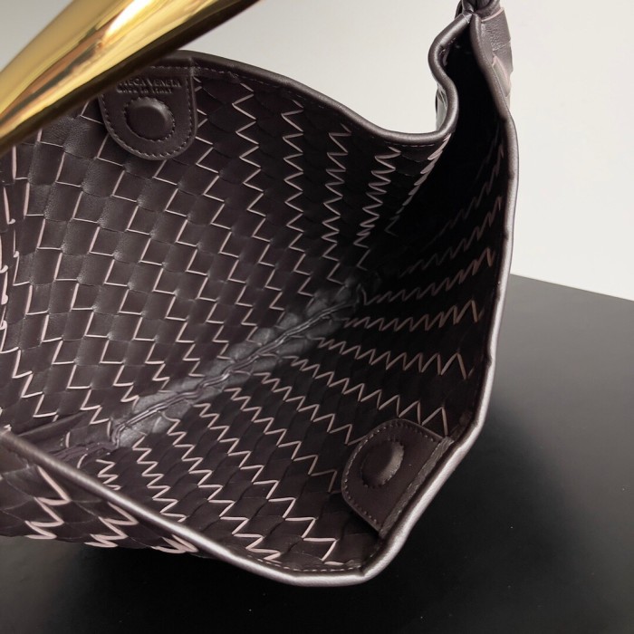 Bottega Veneta Leather Woven Hand Bag #nigo21992