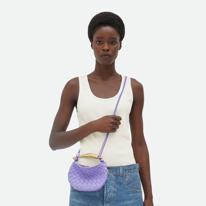 Bottega Veneta Leather Woven Hand Bag #nigo21992
