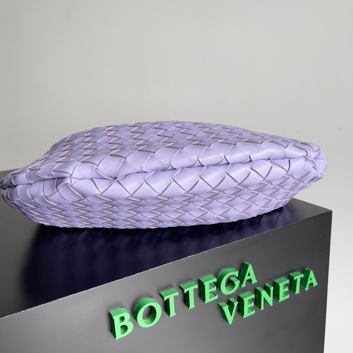 Bottega Veneta Leather Woven Hand Bag #nigo21992