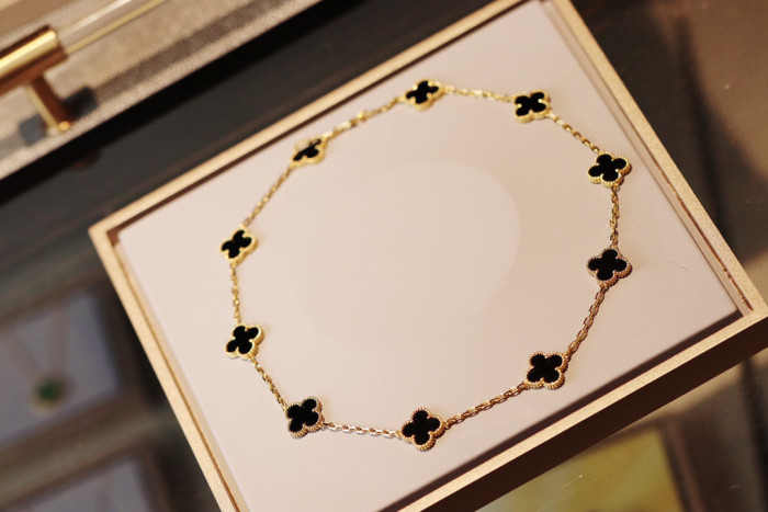 Van Cleef & Arpels Vintage Alhambra Necklace Jewelry #nigo96695