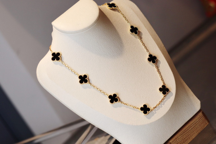 Van Cleef & Arpels Vintage Alhambra Necklace Jewelry #nigo96695