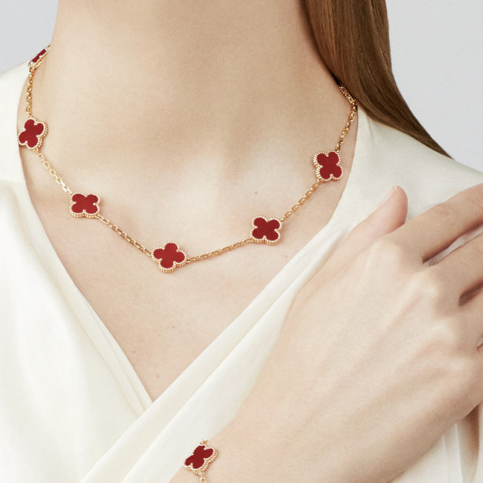 Van Cleef & Arpels Vintage Alhambra Necklace Jewelry #nigo96695