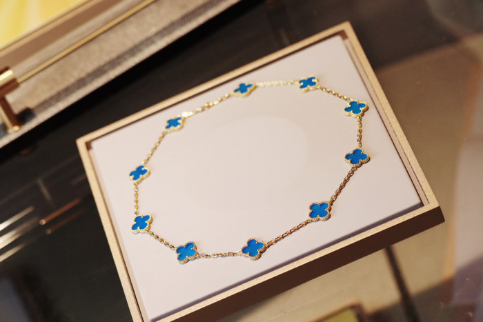 Van Cleef & Arpels Vintage Alhambra Necklace Jewelry #nigo96695