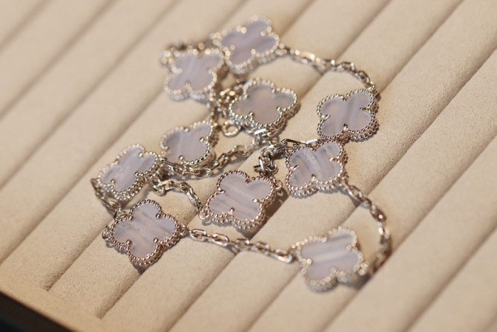Van Cleef & Arpels Vintage Alhambra Necklace Jewelry #nigo96695