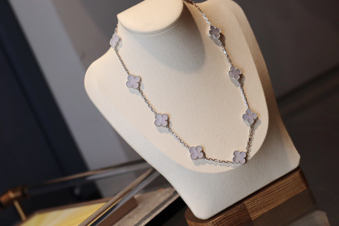 Van Cleef & Arpels Vintage Alhambra Necklace Jewelry #nigo96695