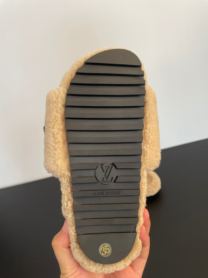 Louis Vuitton Women's PASEO COMFORT Sandals Shoes #nigo96715