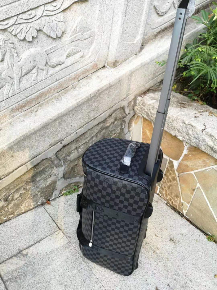 Louis Vuitton HORIZON SOFT Portable Printed Pull-up Luggage #nigo22126