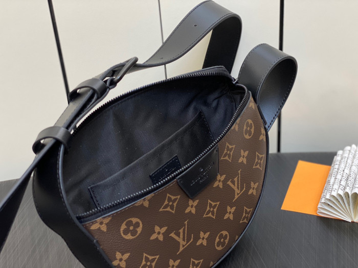 Louis Vuitton Moon Crossbody Leather Printed Diagonal Cross Bag #nigo22128