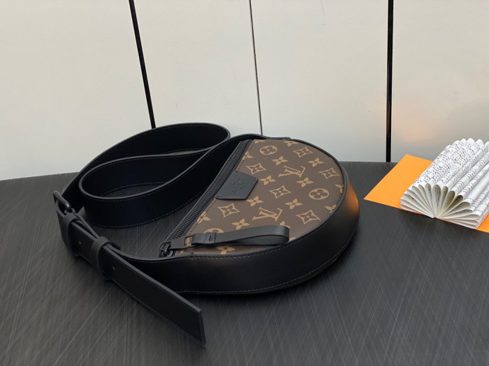 Louis Vuitton Moon Crossbody Leather Printed Diagonal Cross Bag #nigo22128