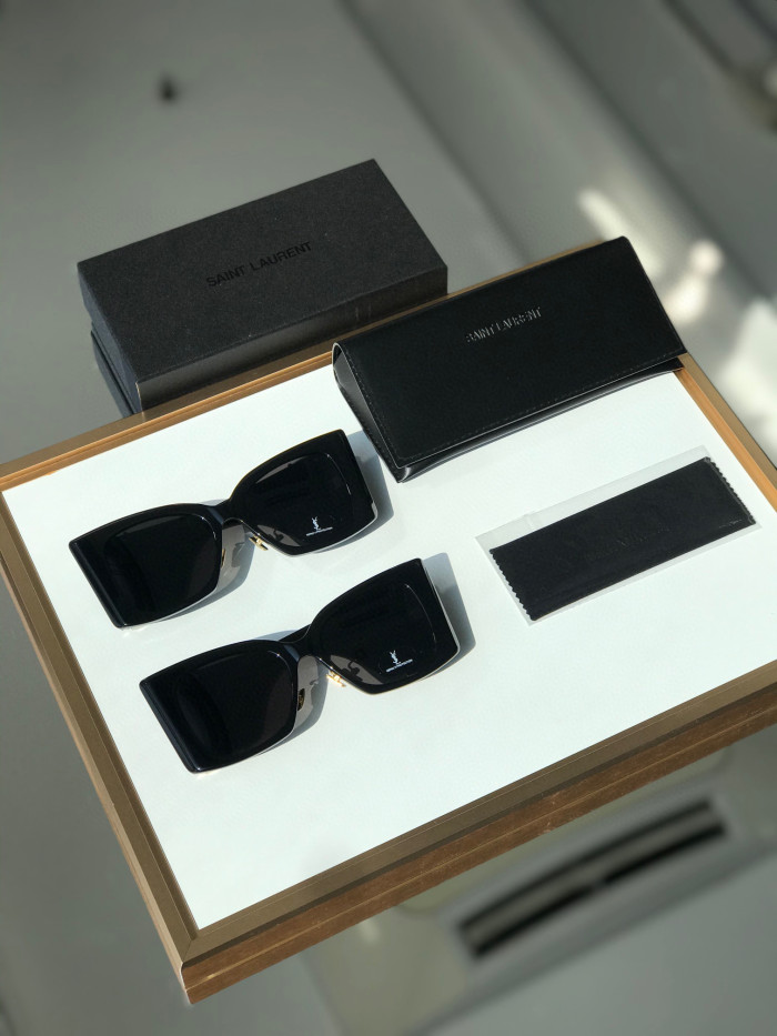 SAINT LAURENT Black Square Sunglasses Glasses #nigo96756