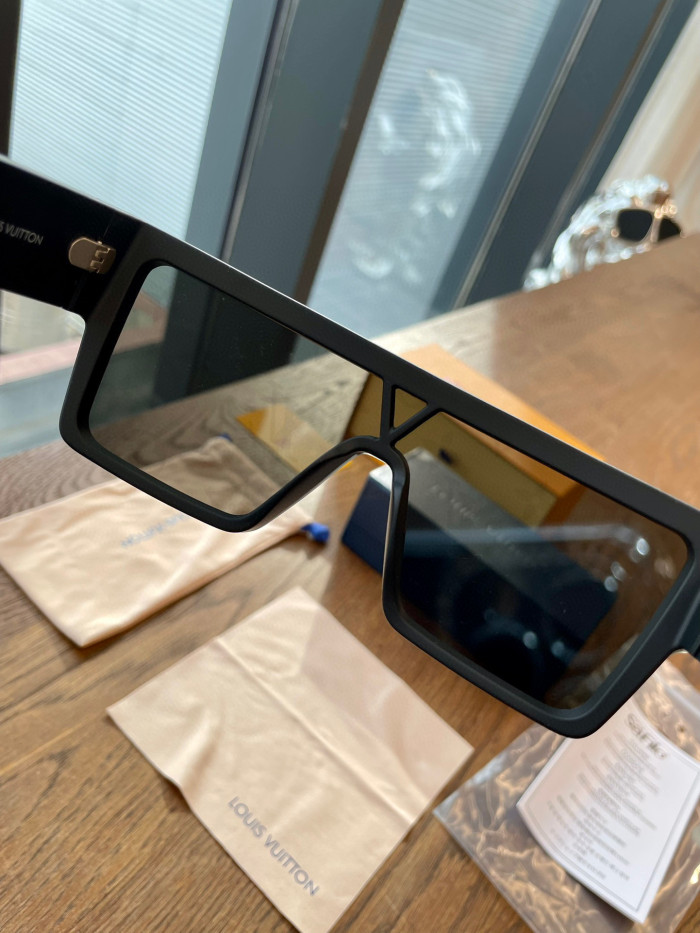Louis Vuitton Sunshade Sunglasses #nigo22137