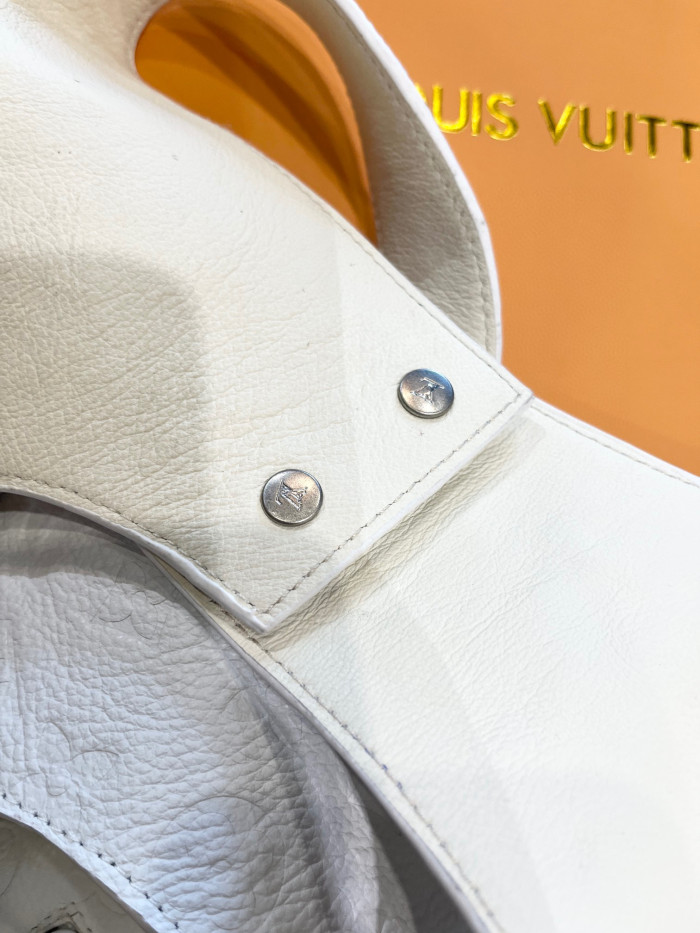 Louis Vuitton Leather Printed Vest With Accessories #nigo22172