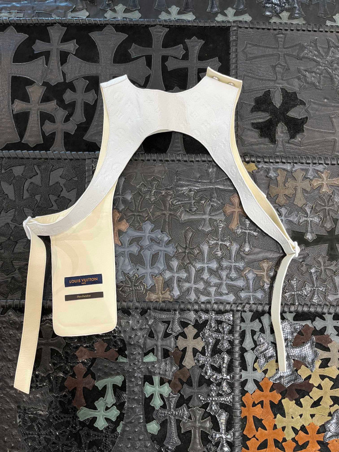 Louis Vuitton Leather Printed Vest With Accessories #nigo22172