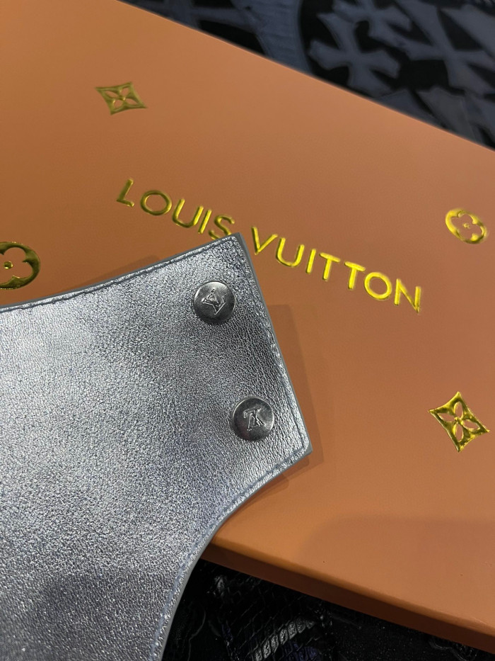Louis Vuitton Leather Printed Vest With Accessories #nigo22172