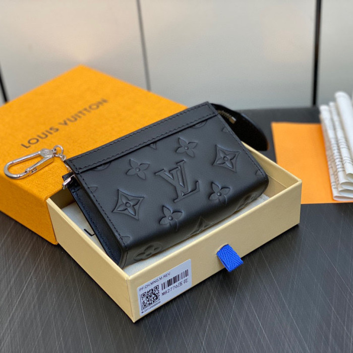 NIGO Louis Vuitton Leather Zipper Compact Clutch Key Pouch Voyage #nigo96899