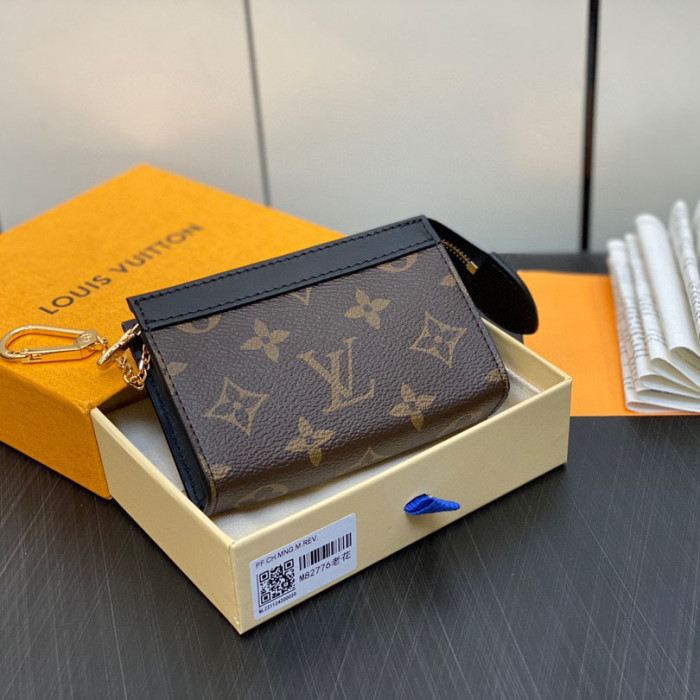 NIGO Louis Vuitton Leather Zipper Compact Clutch Key Pouch Voyage #nigo96899