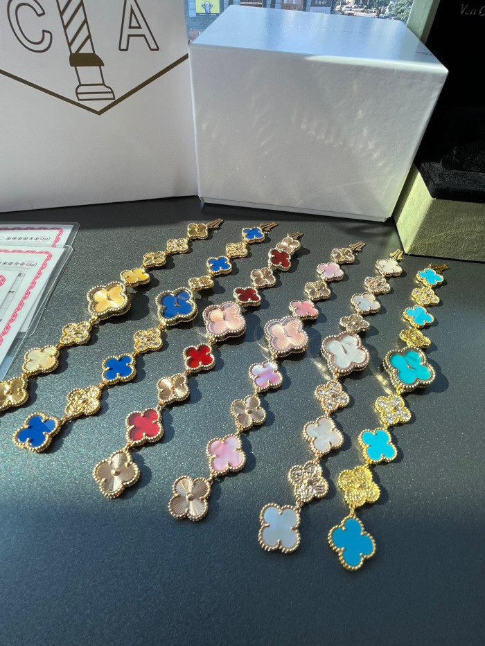 NIGO Van Cleef & Arpels Sweet Alhambra Four Leaf Clover Jewelry Watch in 18K Genuine Gold #nigo97153