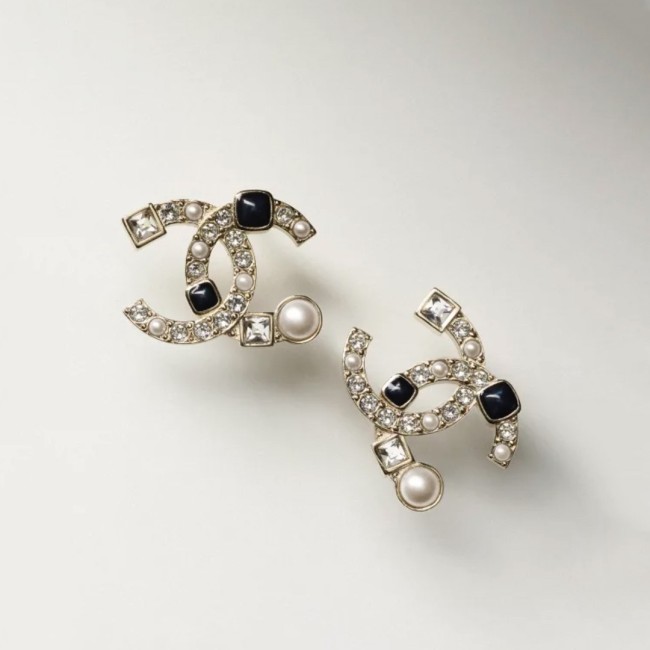 NIGO Chanel Women's Lucite Pearl Crystal Double C Gold Earrings #nigo89578