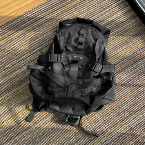 NIGO Oakley Men's Dark Functional Wind Outdoor Travel Sports Backpack Shoulder Bag Bags #nigo97896
