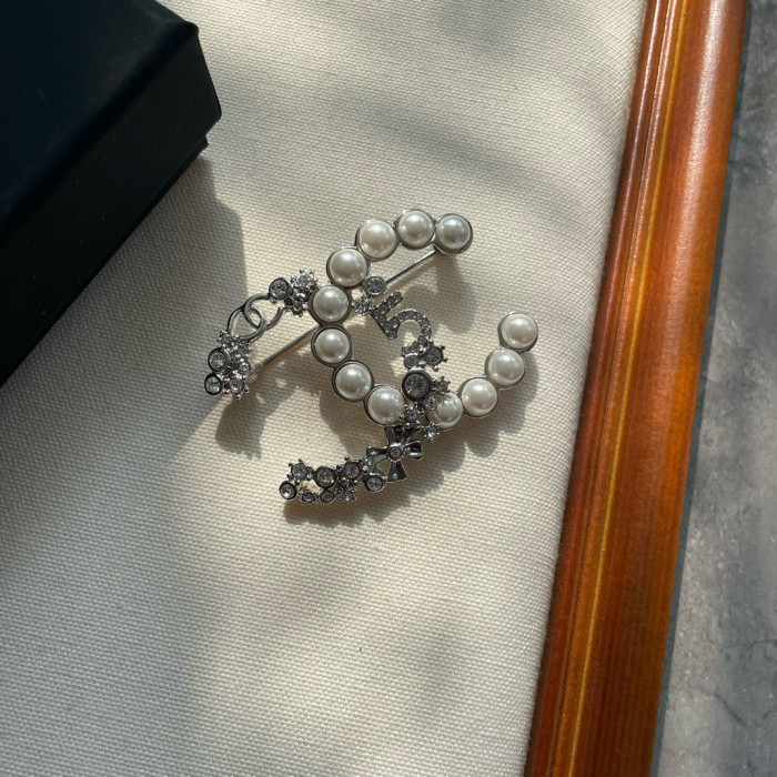 NIGO Chanel Women's White Double C Alphanumeric 5 Metal Artificial Pearl Rhinestone Brooch Jewelry #nigo97919